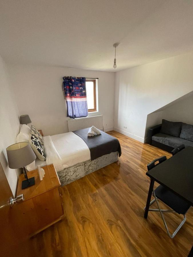 Sw16 Norbury Guesthouse ลอนดอน ภายนอก รูปภาพ