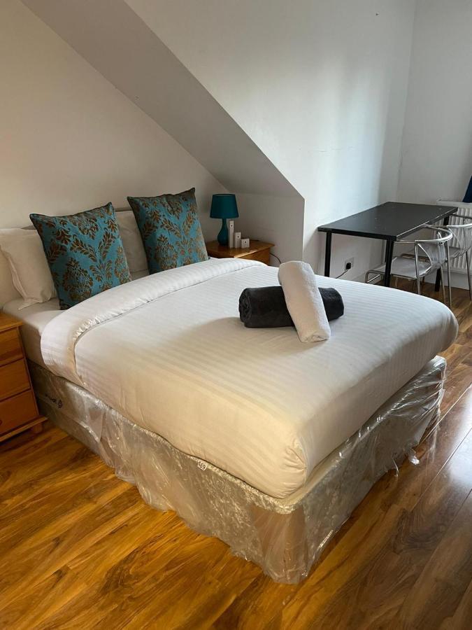 Sw16 Norbury Guesthouse ลอนดอน ภายนอก รูปภาพ