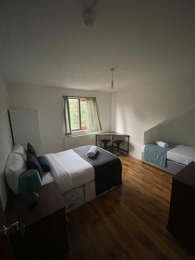 Sw16 Norbury Guesthouse ลอนดอน ภายนอก รูปภาพ
